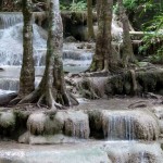 Viele kleine Abstufungen ergeben den sechsten Wasserfall