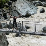 Nicole auf der Hängebrücke Nr. 2
