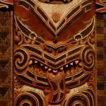 Maorischnitzerreien im Museum